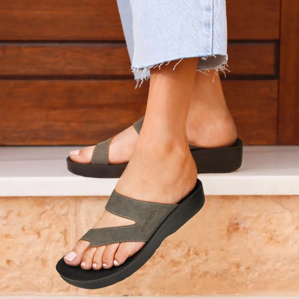 AEROTHOTIC Comfy Arch Support flip flops for women Split Toe Stylish Cushioned Strap with non-slip footbed Walking Dressy Sandals Indoor and Outdoor