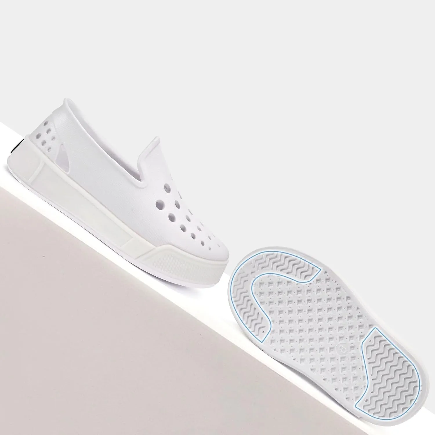 Eagsouni Kids Water Shoes Toddler Girls Boys Slip-On Sneakers Lightweight Breathable Sandals for Outdoor Indoor