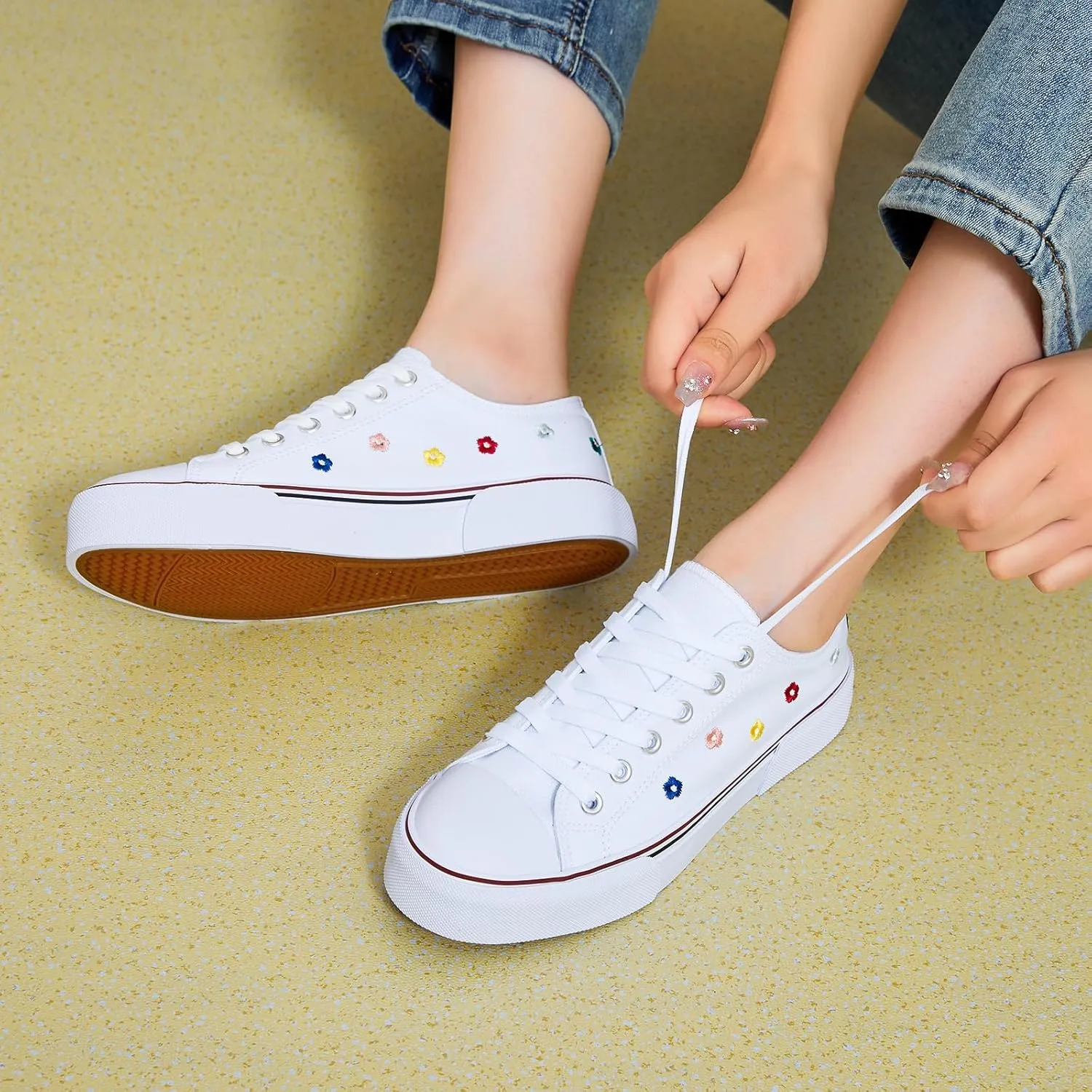hash bubbie White Sneakers for Women Low Top Canvas Shoes Womens Canvas Sneakers Women's Fashion Sneakers Slip on Casual Tennis Shoes