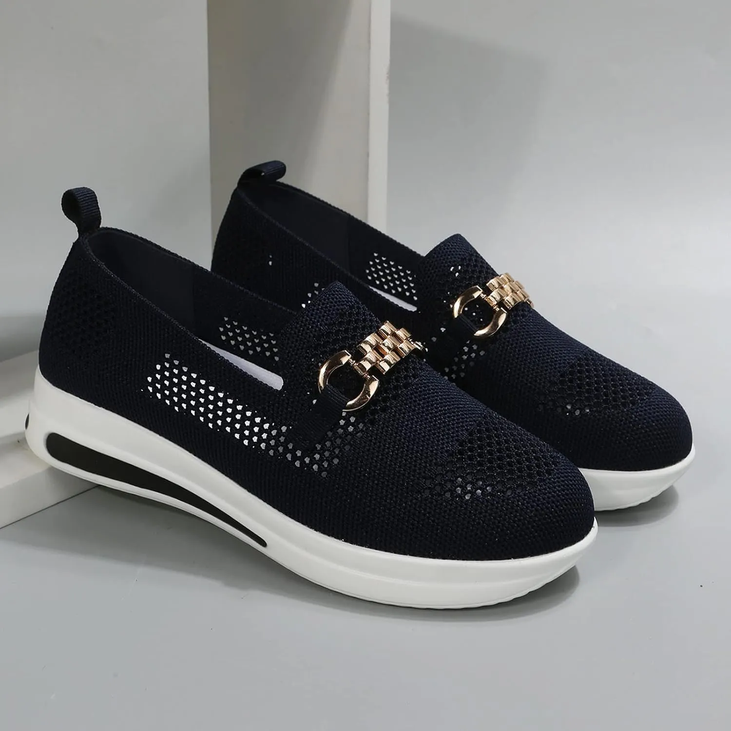 Hbeylia Slip On Loafers for Women Platform Wedge Metal Chain Ballet Flats Round Toe Chunky Bottom Low Top Dress Shoes for Women Ladies Vacation Work Nurse