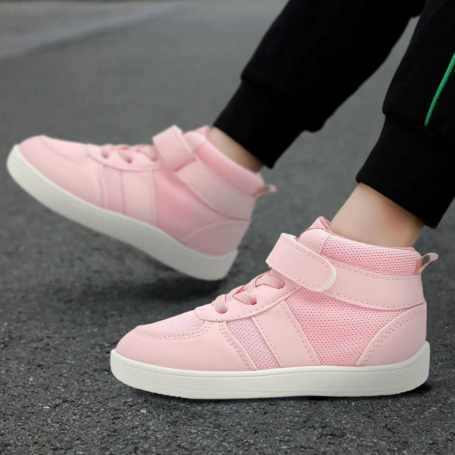 Kids High Top Barefoot Shoes Boys Girls Wrestling Shoes Anti-Skid Adventure Hiking Boots