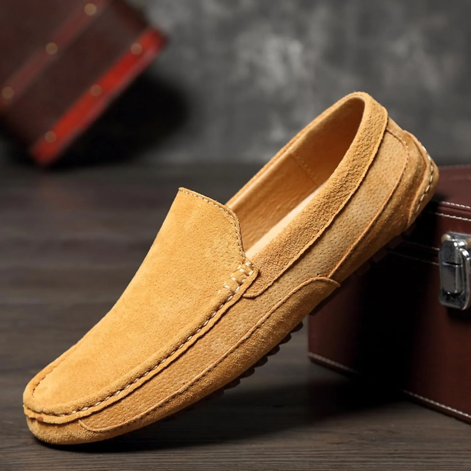 Men's Suede Driving Penny Loafers Retro Round Toe Solid Color Moccasin Shoes Comfortable Slip On Casual Dress Boat Shoes