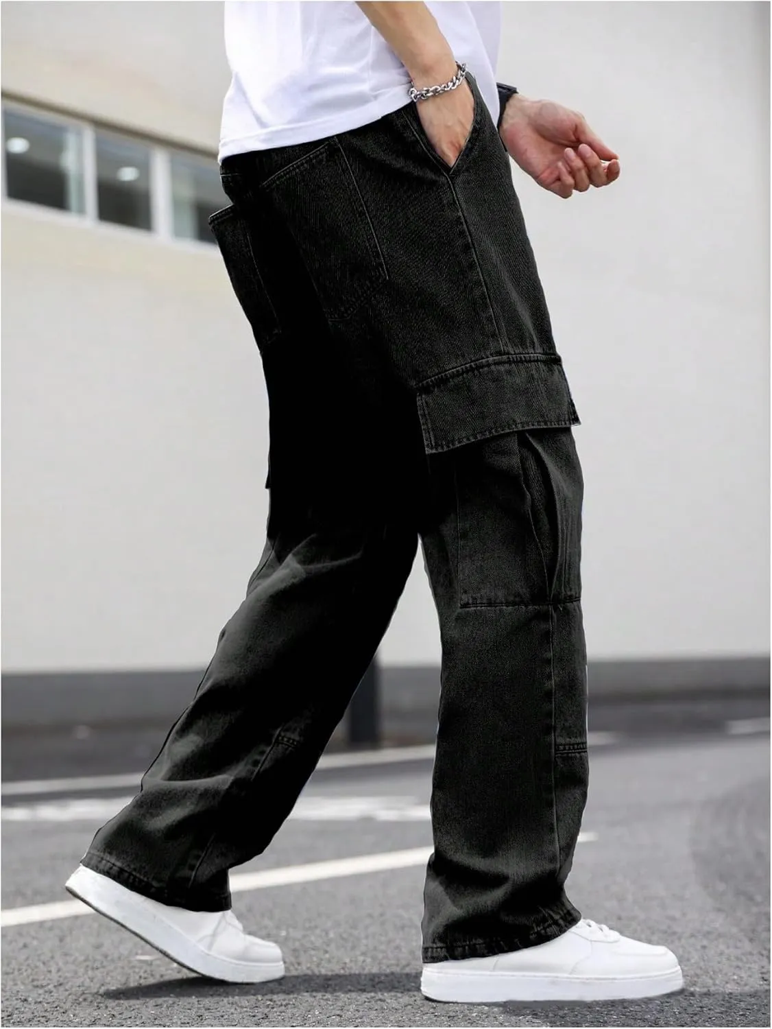 OYOANGLE Men's Flap Pocket Denim Cargo Pants Straight Leg Skateboard Jean Trousers
