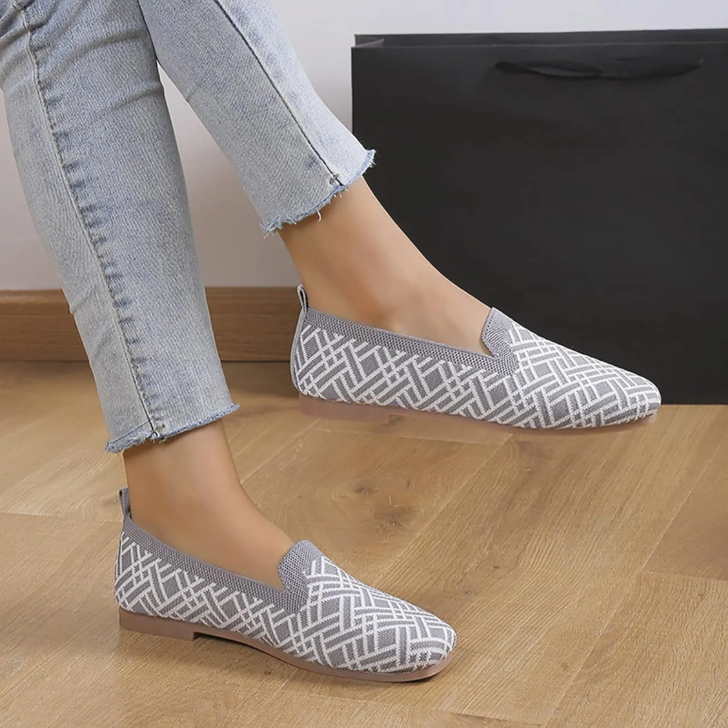 Women's Ballet Flats Slip On Square Toe Casual Loafers Lightweight Comfort Travel Shoes Low Heel Dress Shoes