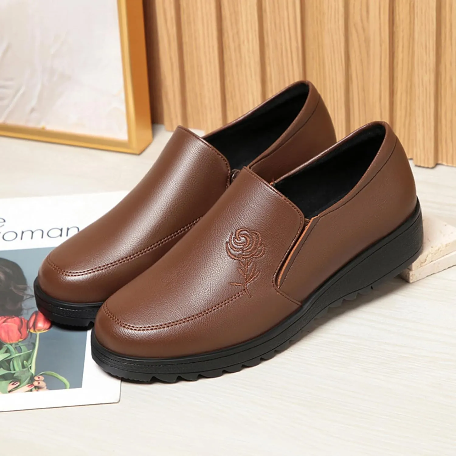 Women's Embroidery Leather Anti-Slip Slip-On Loafers,Comfortable Round Toe Lug Sole Walking Shoes with Side Zip, Casual Lightweight Soft Sole Work Nurse Shoes