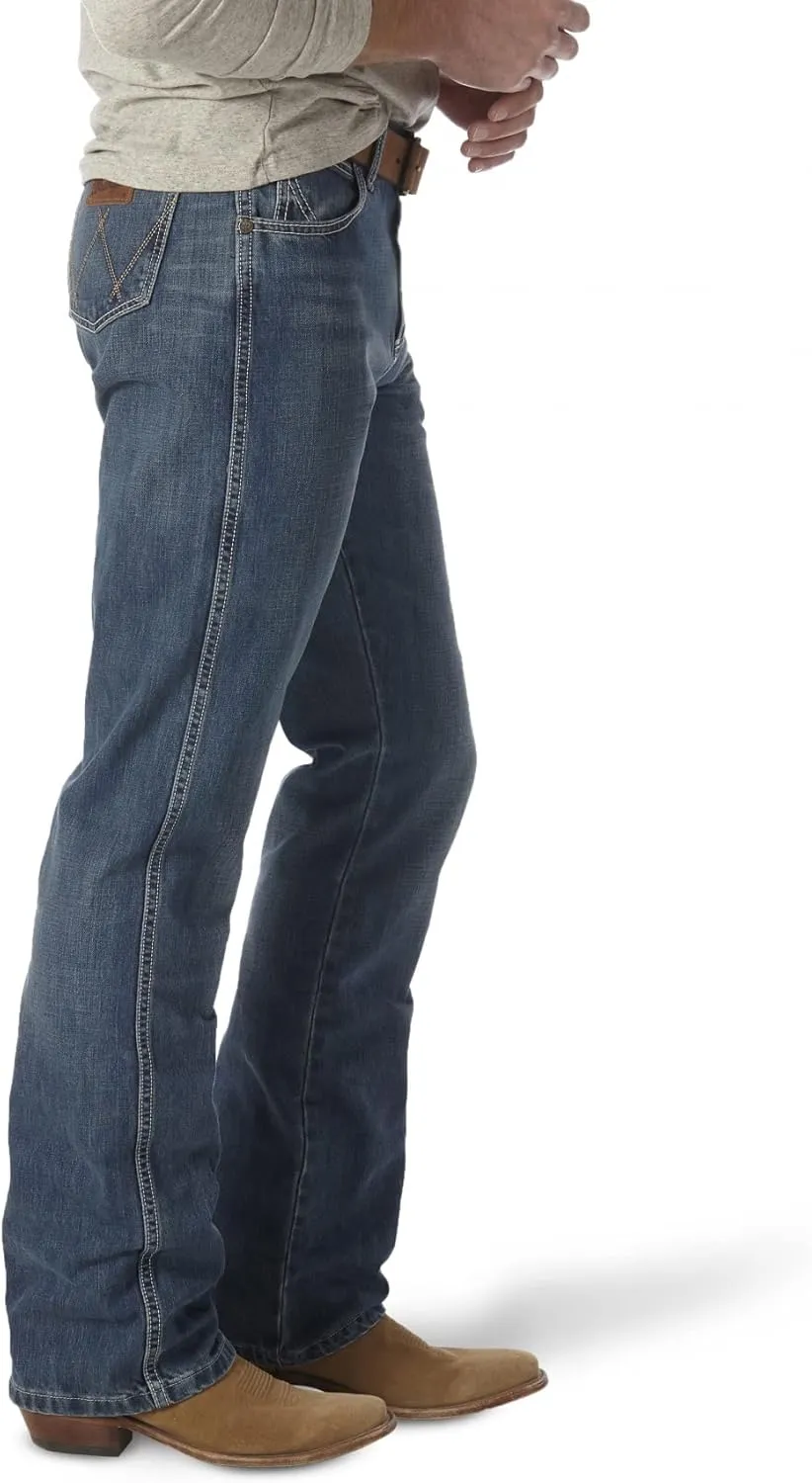 Wrangler Men's Retro Relaxed Fit Bootcut Jeans