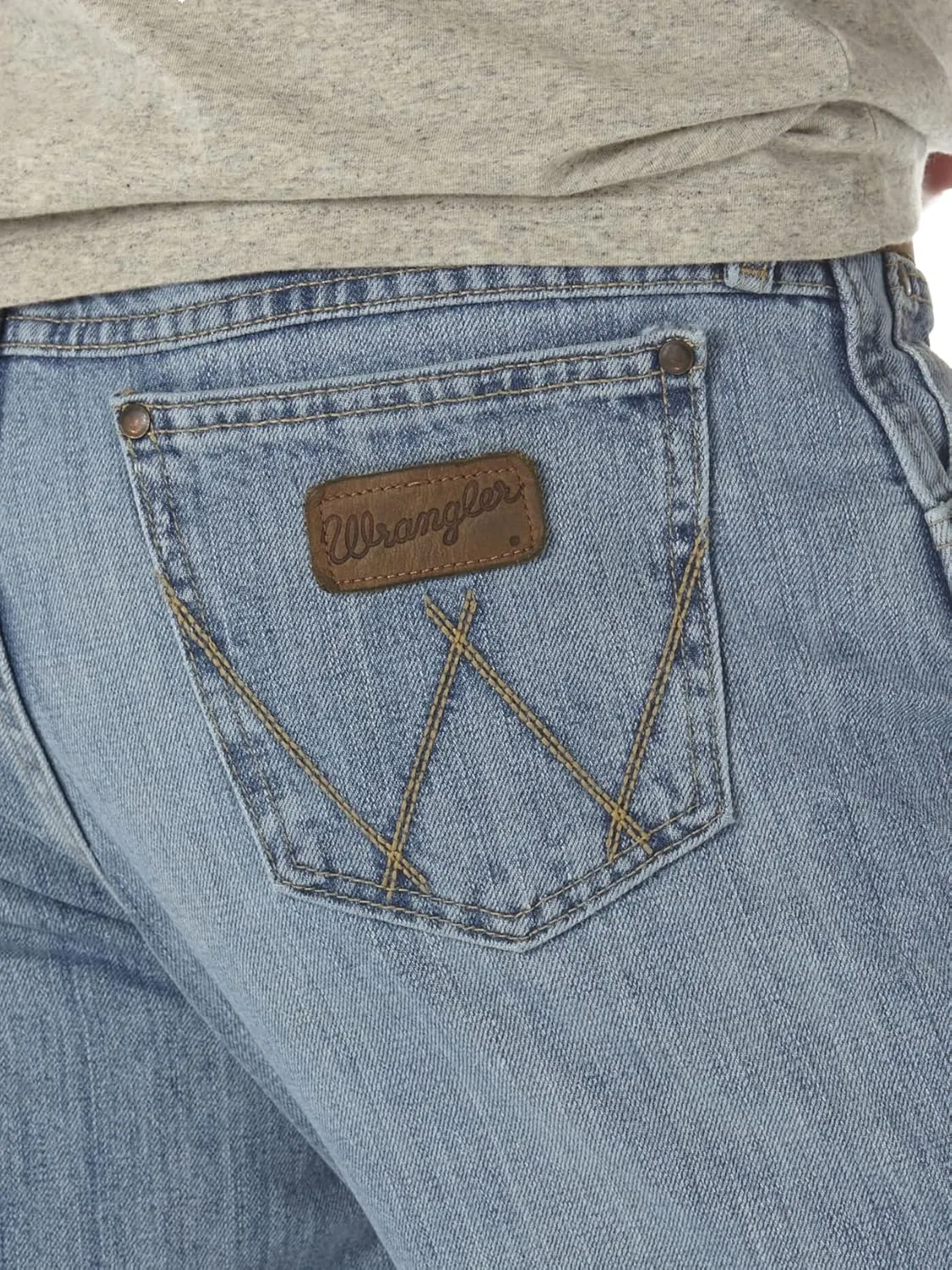Wrangler Men's Retro Relaxed Fit Bootcut Jeans