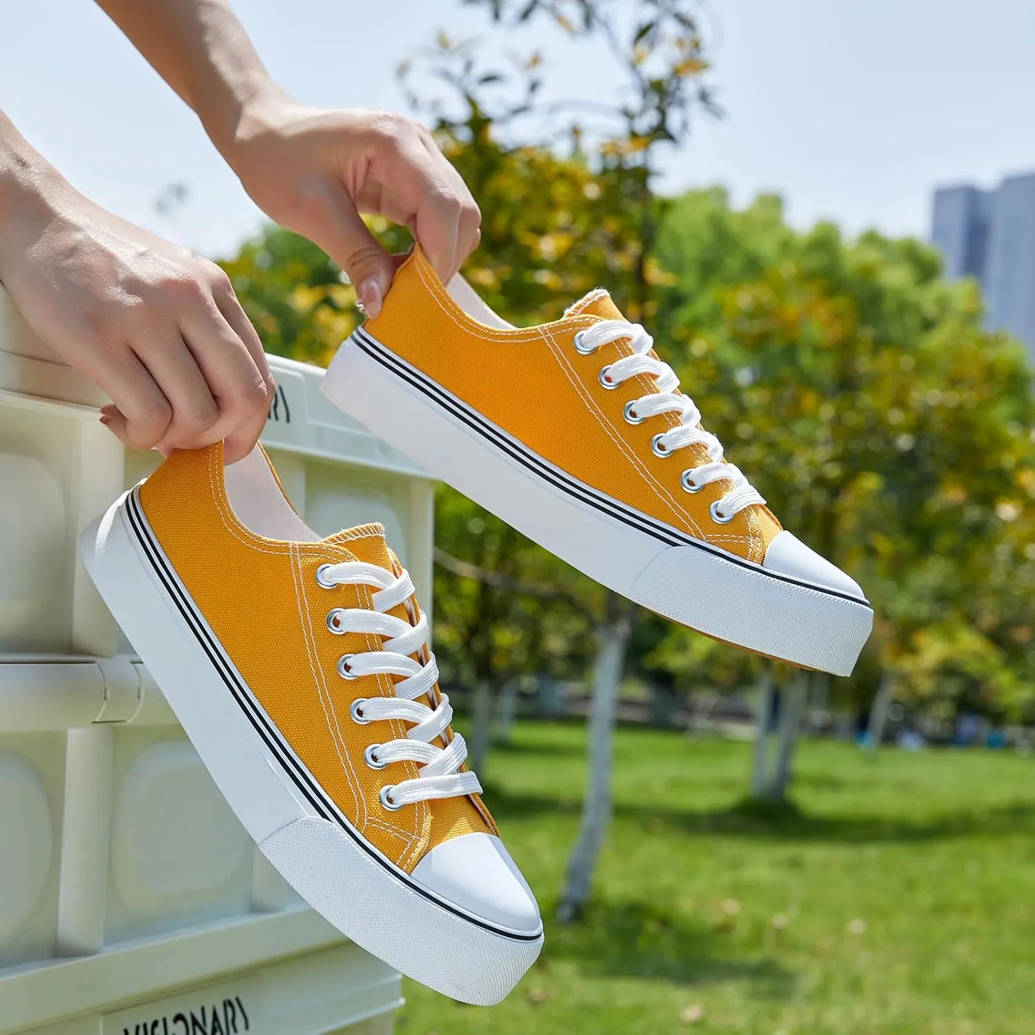 ZGR Womens Low Top Canvas Shoes,Lace up Canvas Sneakers,Casual White Tennis Walking Shoes